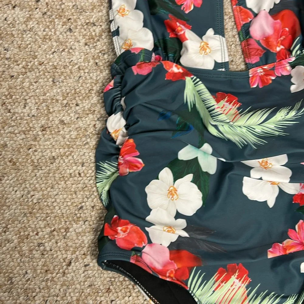 B2PRITY Monokini Floral Floral Halter Top Neck Tie Slimming One Piece Swim M